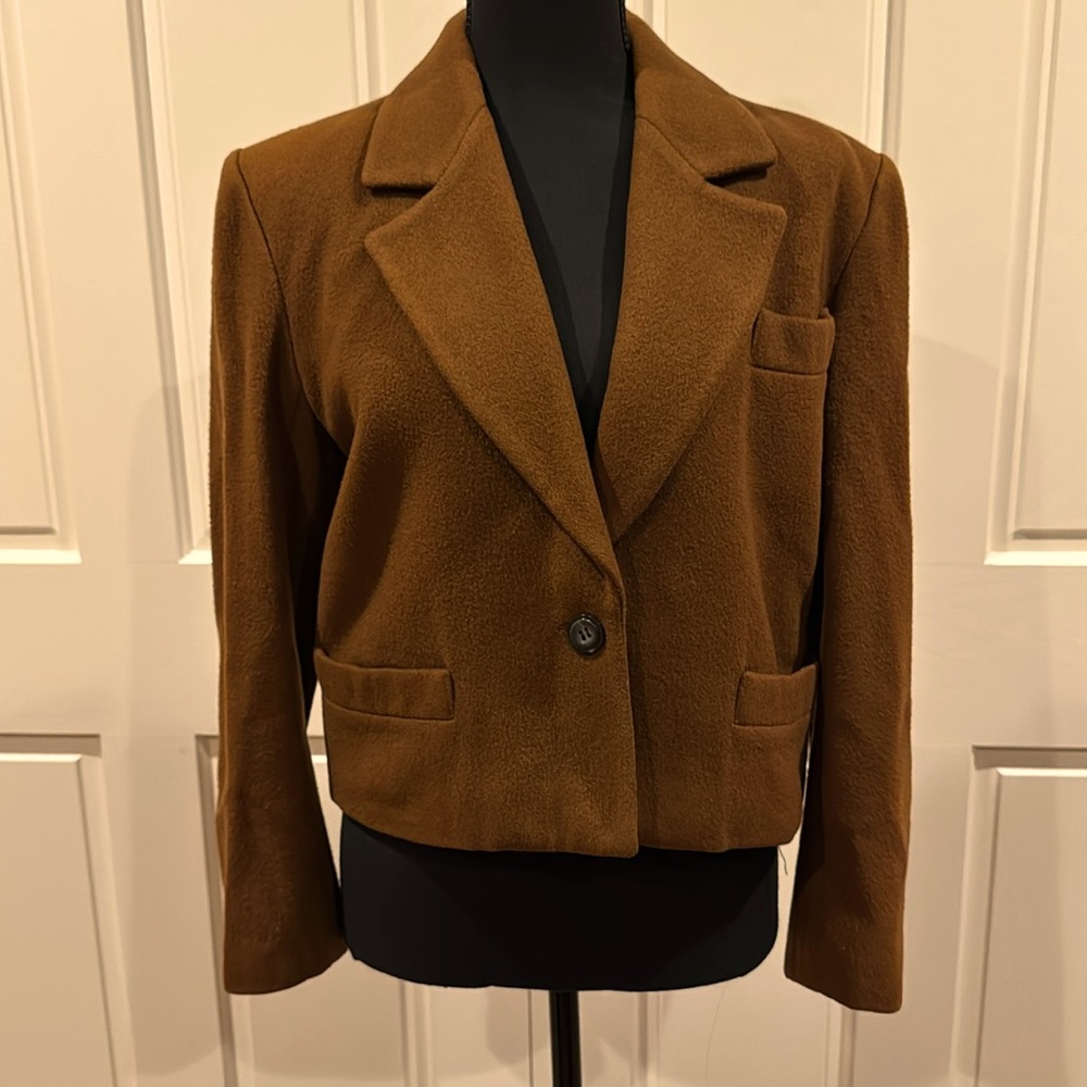 Ports International Cropped Wool/Camelhair jacket - Pristine!